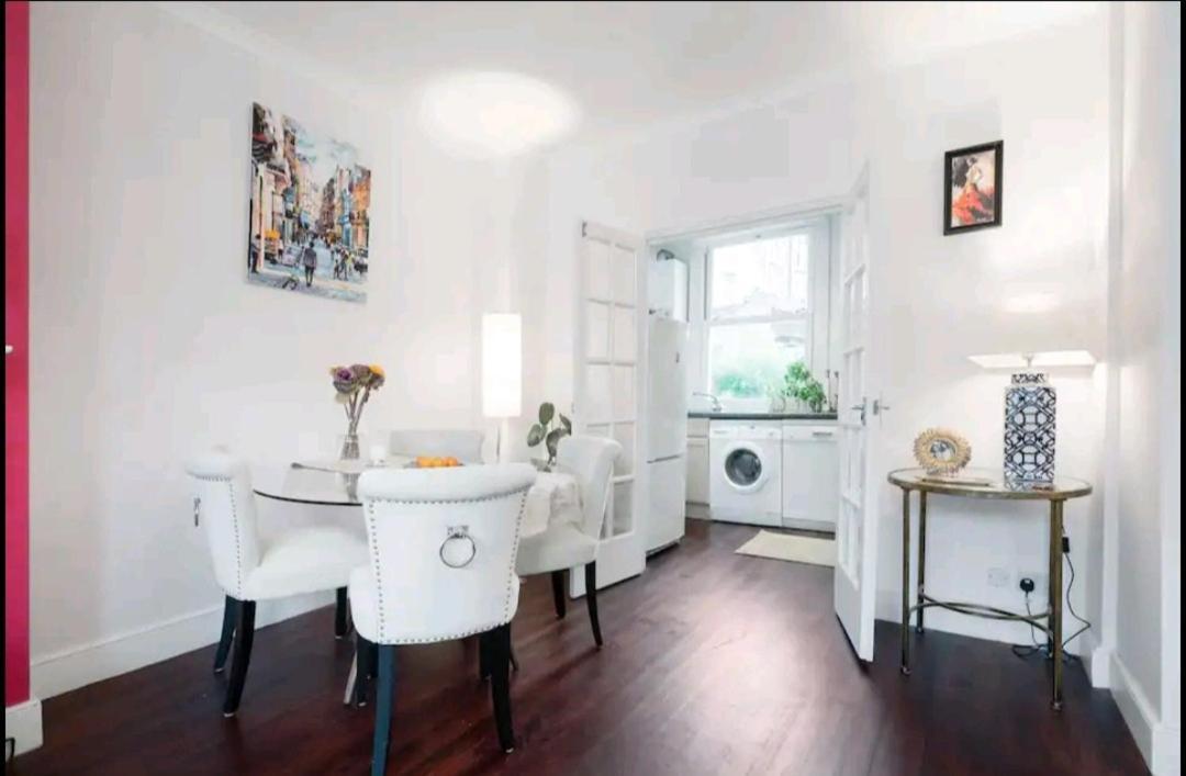 Stylish Room With Private Bath & Terrace In Super Central Clapham Junction Minutes From Victoria, Waterloo London Eksteriør billede